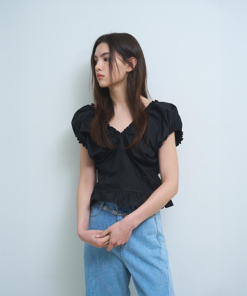 Poeteuseoul Double V Shirring Blouse_Black