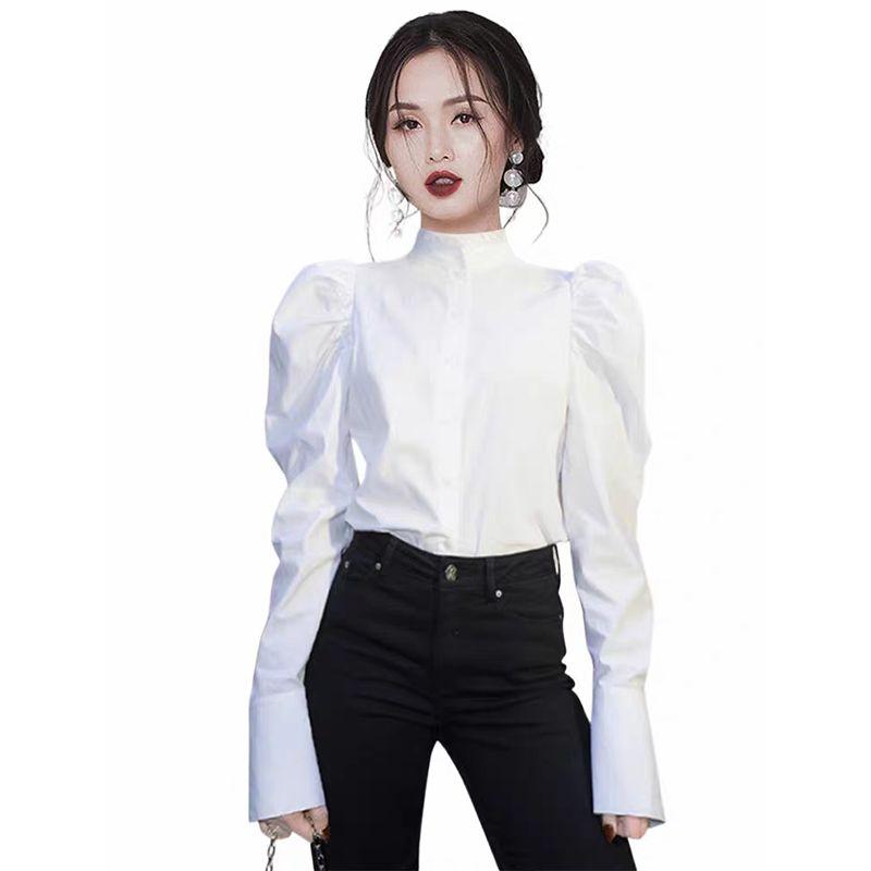 

2024 Ранняя весна Новая женская одежда Европейские товары Белая рубашка Рукава-буфы Маленькая рубашка Западный стиль Благородная Деловая одежда Блузка для поездок на работу White M