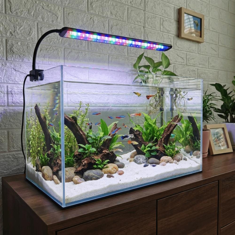 Energy Saving Fish Tank Lamp USB Powered Full Spectrum Aquarium Light Aquatic Plant Lighting