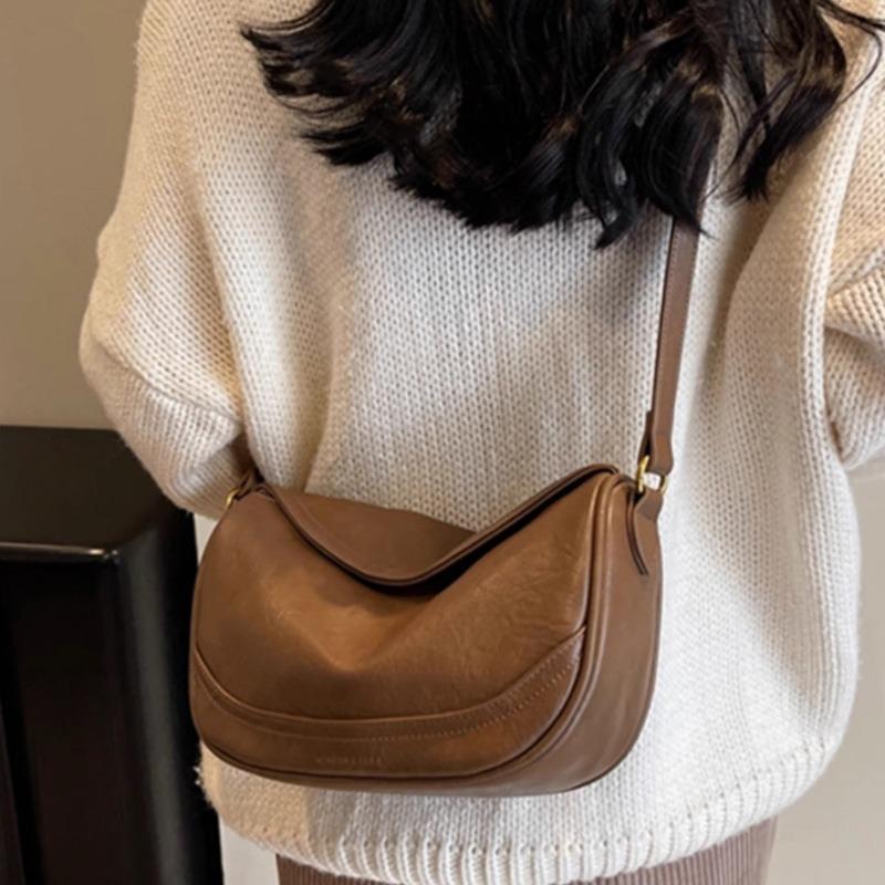 Borsa da donna borsa a tracolla nuova autunno e inverno grande capacità design di nicchia borsa a spalla da donna di fascia alta a forma di raviolo