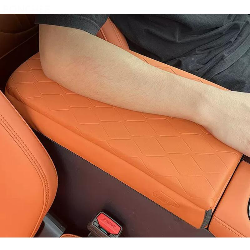For Lynk & Co 08 EM-P 2023-2026 Armrest Compartment Cover Central Control Armrest Heightening Leather Protective Pad