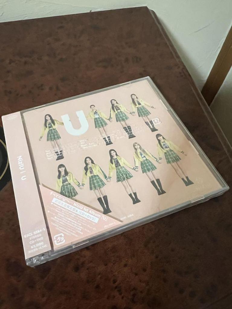 [USED] NiziU 1st Album U First Press Limited Edition A CD + DVD New Used Japanese Music