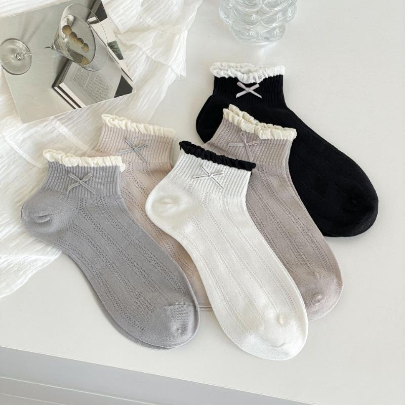 Ladies Spring and Summer with Small Fresh Bow Short Tube Cotton Socks