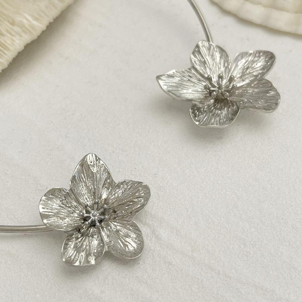 Gold Color Open Torque Necklace Metal Choker Necklace Starfish Shell Pendant Necklace  Beach