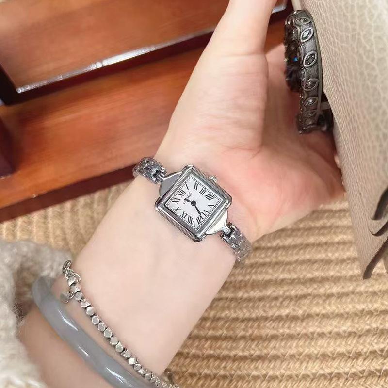 Gold Square Watch Women'S Bracelet Steel Belt Exquisite Light Luxury Retro Roman Niche Quartz Watch Women