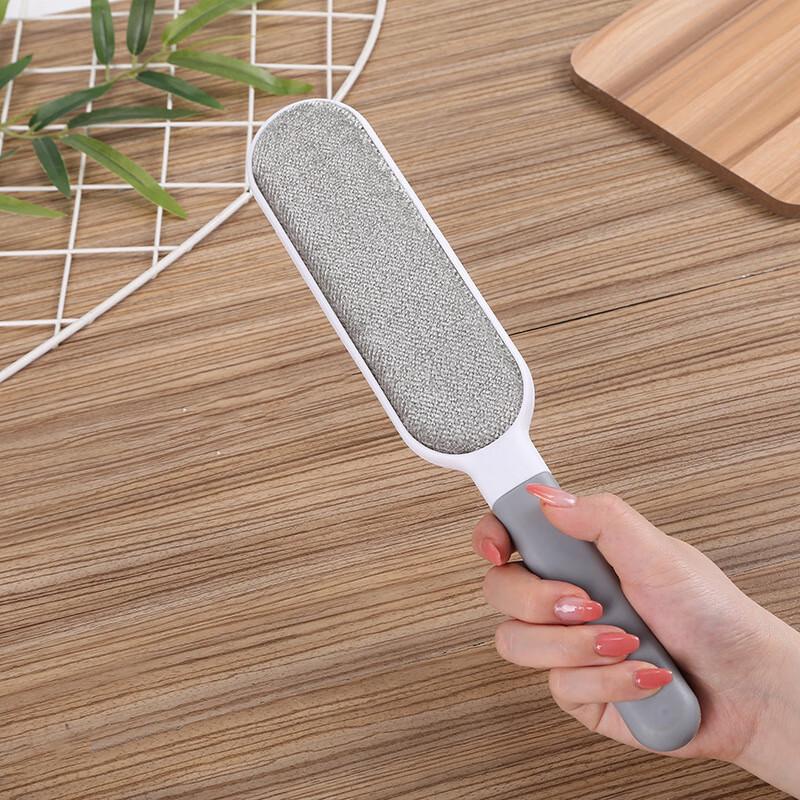 Clothes Lint Remover Brush