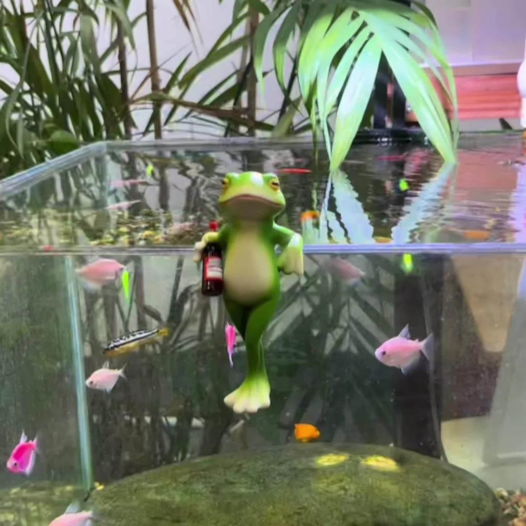 1 Stück Verspielter Harzfrosch, der an einem Blumentopf hängt – Moderne Garten- & Balkondekoration, Balkonzubehör, Frosch Gartendekoration