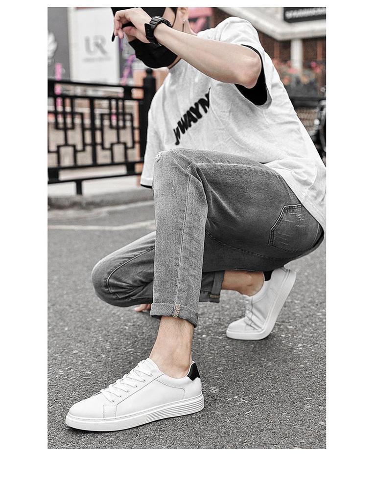 Schnürlose Herren-Skateschuhe aus echtem Leder - Weiche Sohle, Atmungsaktiv, Vielseitig, Minimalistisch, Große Größe 46, Flaches Weißes Design.