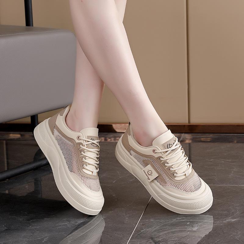 2025 summer little white shoes new Korean version ins female students mesh breathable sports board shoes casual shoes women 2011