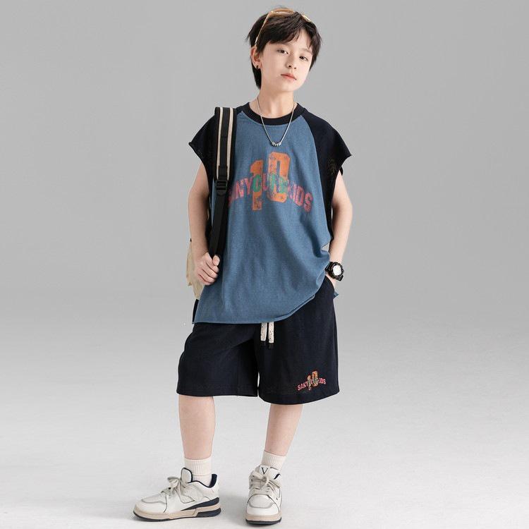 Color Block Boys' Korean Style Summer Sportswear Set - Loose Fit, Short Sleeve & Shorts, Medium/Large
