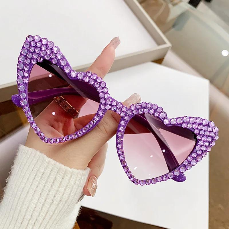 Women Luxury Diamond Frame Sunglasses Heart Shape Sunglasses Large Anti Uv400 Sun Glasses for Ladies 2025 Party Eyewear