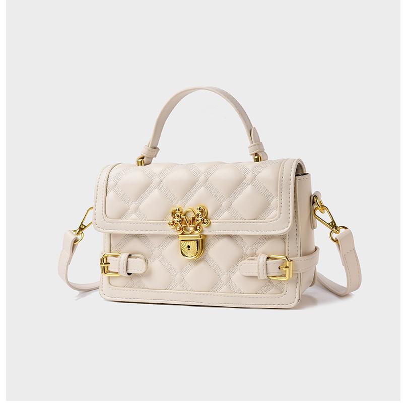 Ielgy Niche Fashion Diamond Chain Bag Texture Portable Small Square Bag