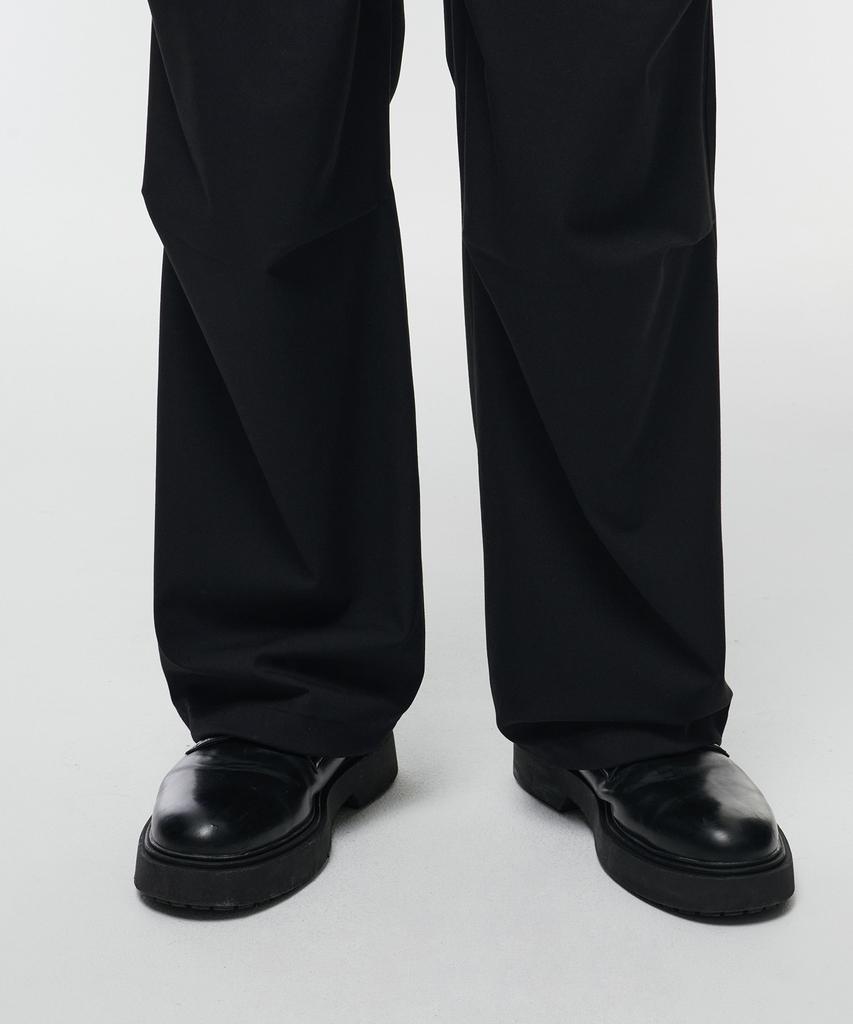 MUSINSA STANDARD Parachute Banding Slacks [Black]