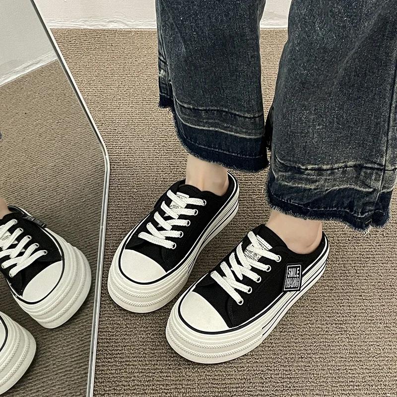 Neue lässige Canvas-Damenpantoffeln mit gekreuzten Riemen Sommer-Mode Erhöht Atmungsaktiv Bequem Sportschuhe zapatos de mujer
