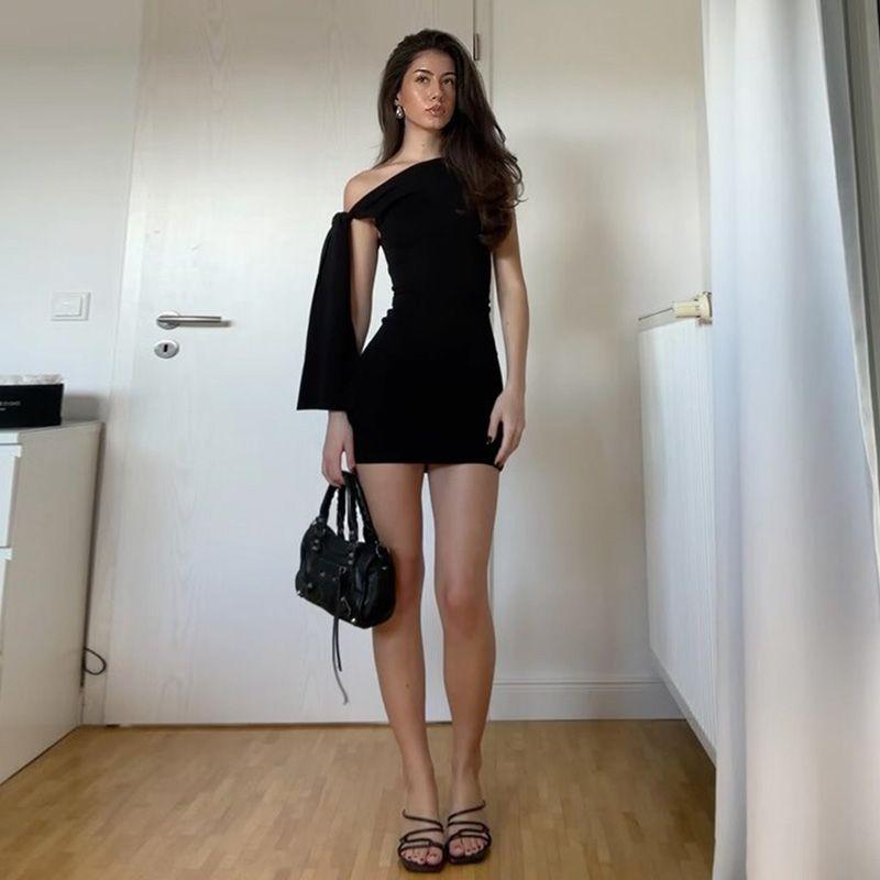

French style Sloping Shoulder Irregular Ribbon Sleeveless Dress 2025 Summer New Gyaru Sexy Slim fit Sheath Short dress Black S