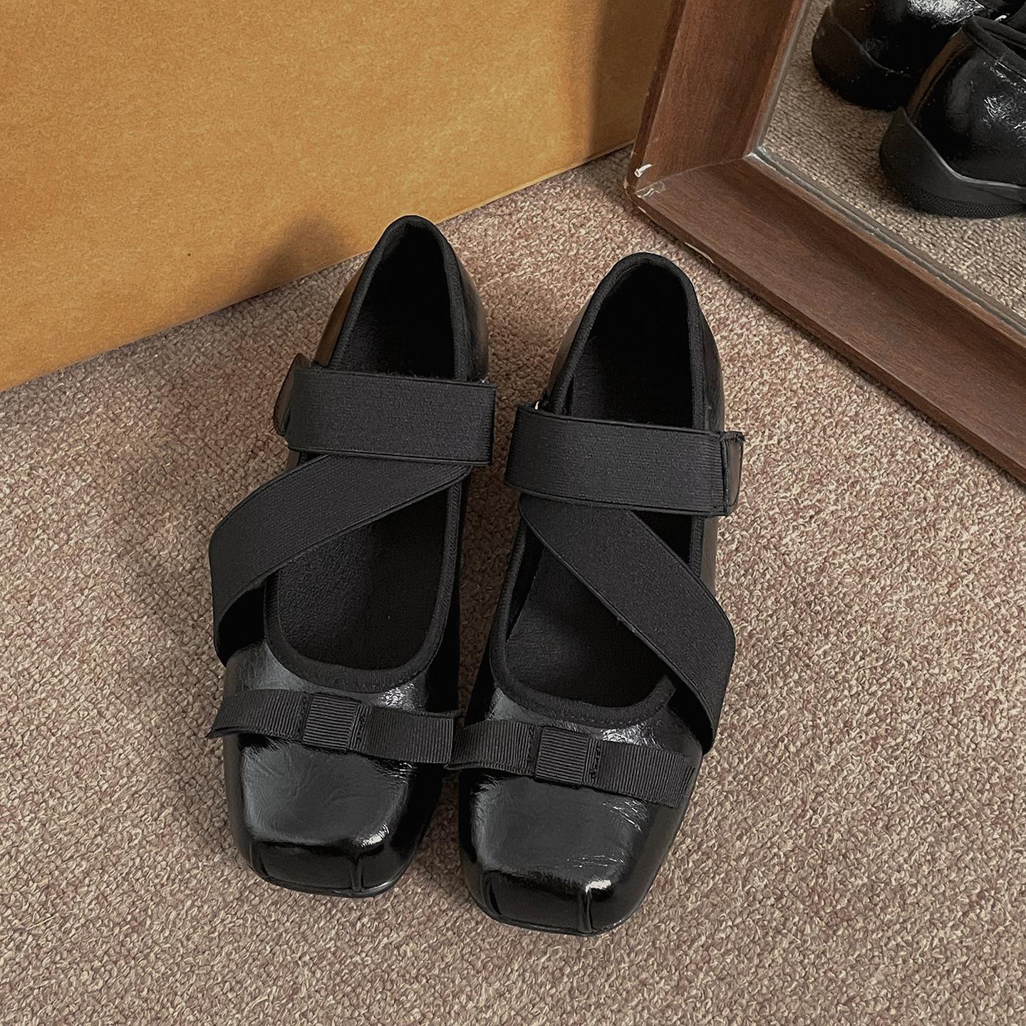 

Queen Fan retro square head shallow mouth platform single shoes women s summer 2025 new with skirt soft sole Mary Jane shoes 35 чёрный