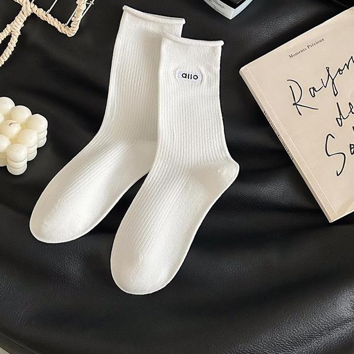Women's Fall New Solid Color Embroidery Letter Boneless Tube Pile Socks