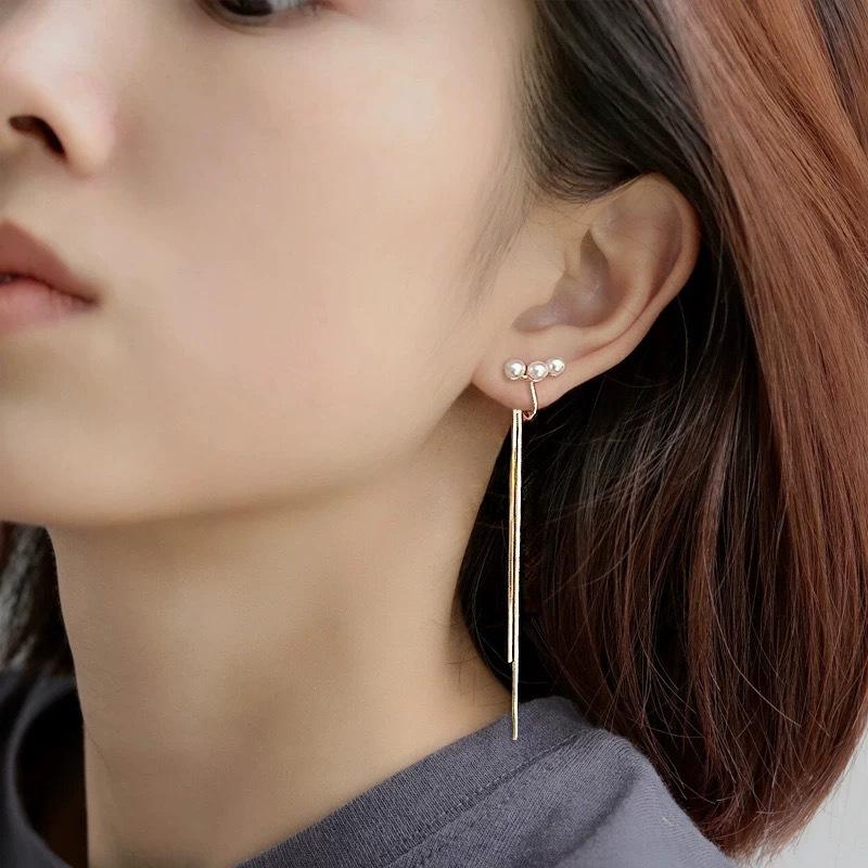 Mosquito coil disc ear clips, high-end temperament, three pearls, long fringed earrings, simple, no earrings, showing face and thin earrings.