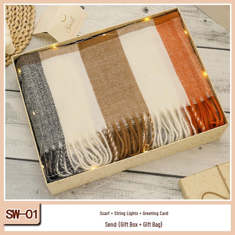 Three Dolphins UD Scarf Gift Set