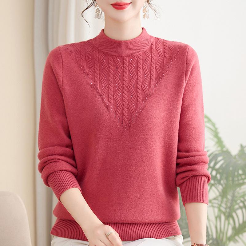 Women's Winter Velvet High-Neck Top: Fashionable Clothing for Middle-Aged Women (40-60 Years)