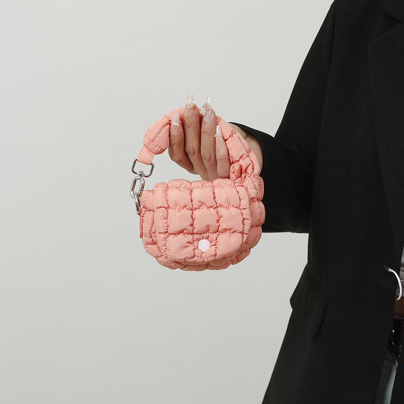 Trendy Pleated Cloud Handbag: Chic, Mini, Versatile Accessory Bag in Fashionable Korean Style