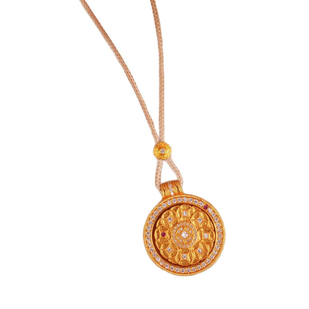 Rotatable Diamond-Inlaid Sand Gold Compass Pendant Necklace
