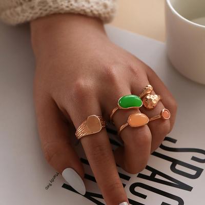 Modischer, neuer Temperament-Smaragd-Edelstein-Ring, geleefarbener Edelstein-Kombination, 5-teiliger Ring für Damen