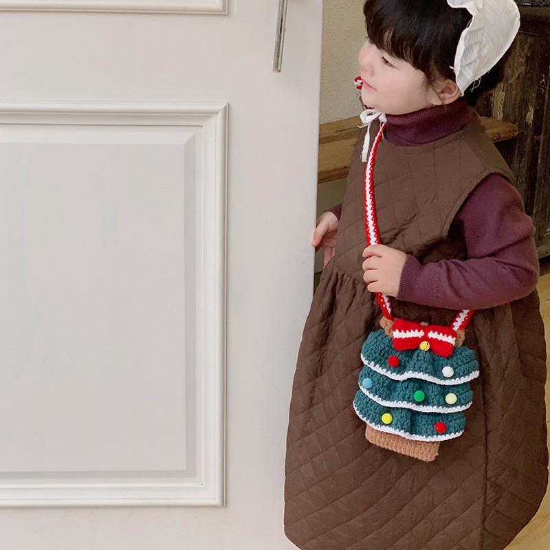 Charming Kids Unisex Shoulder Bag Featuring A Fun Christmas Tree Design For Daily Use