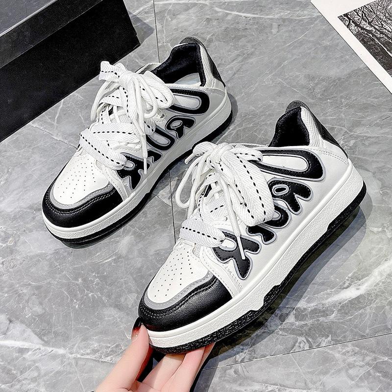 

Summer sports shoes women s spring and autumn new white shoes breathable student flat-bottomed casual trendy board shoes 35 чорний