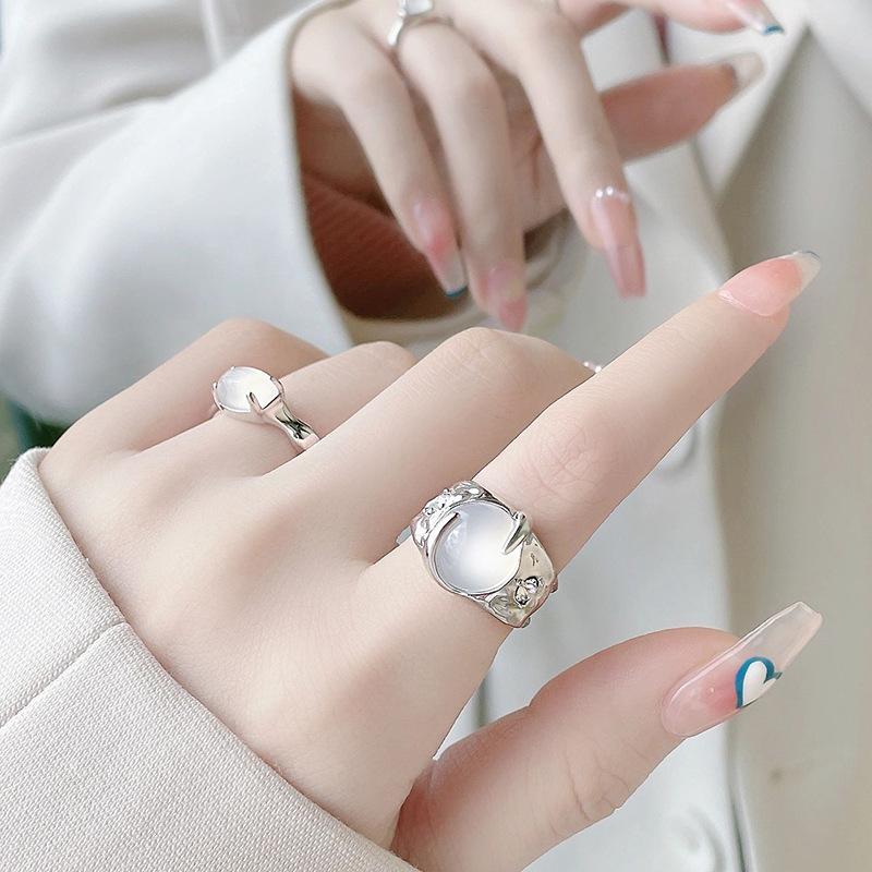 Niche Design Moonstone High-Grade Diamond-Encrusted Zircon French Open Index Finger Cold Wind Ring