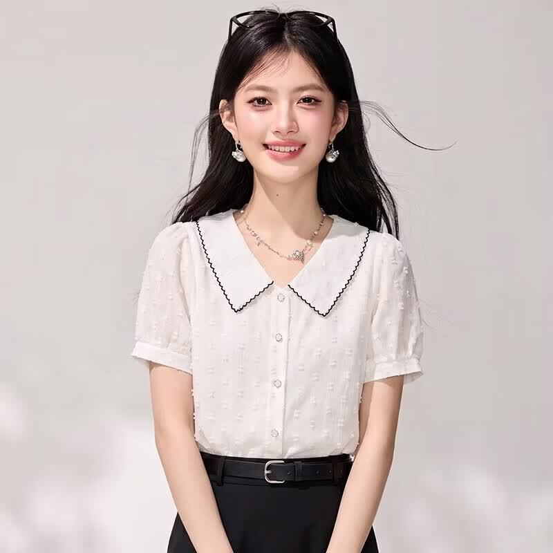 Damen-Bluse mit Puppenkragen und kurzen Ärmeln (Petite)