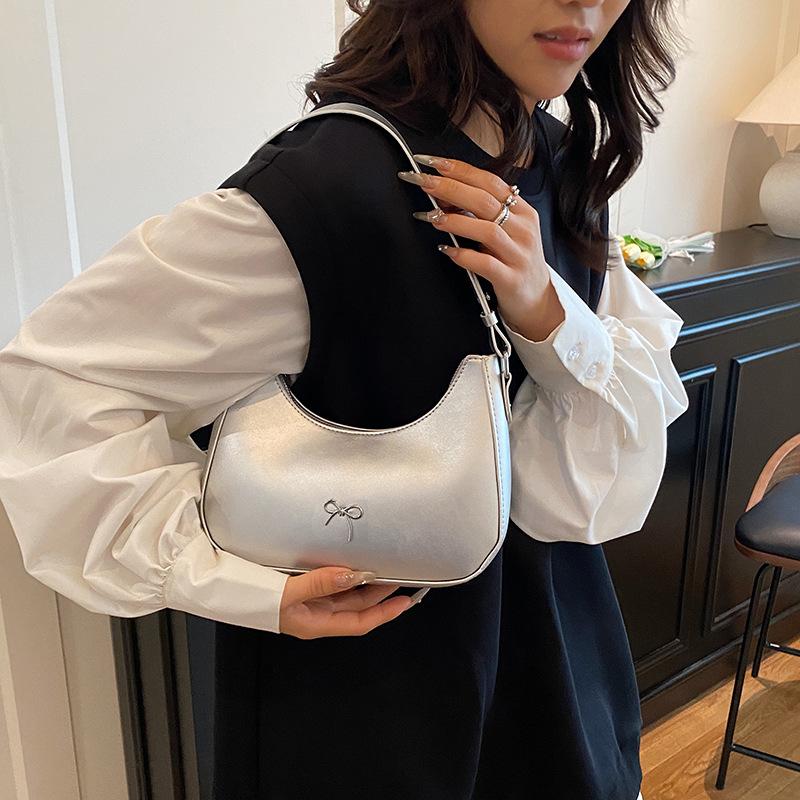 French Style Faux Leather Shoulder Bag for Women with Bow Knot Decoration Tote Handbag