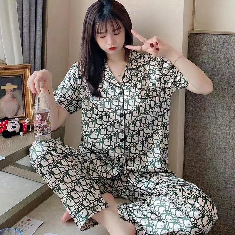 

2 шт./комплект женские пижамы осень и зима шелковый кардиган с принтом свободные брюки с короткими рукавами студенты колледжа домашняя одежда M