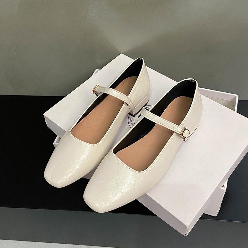 2025 Spring and Autumn New Flat-bottomed Commuter Shoes One-word Buckle Square Head Shoes Daily Fashion Versatile Shoes