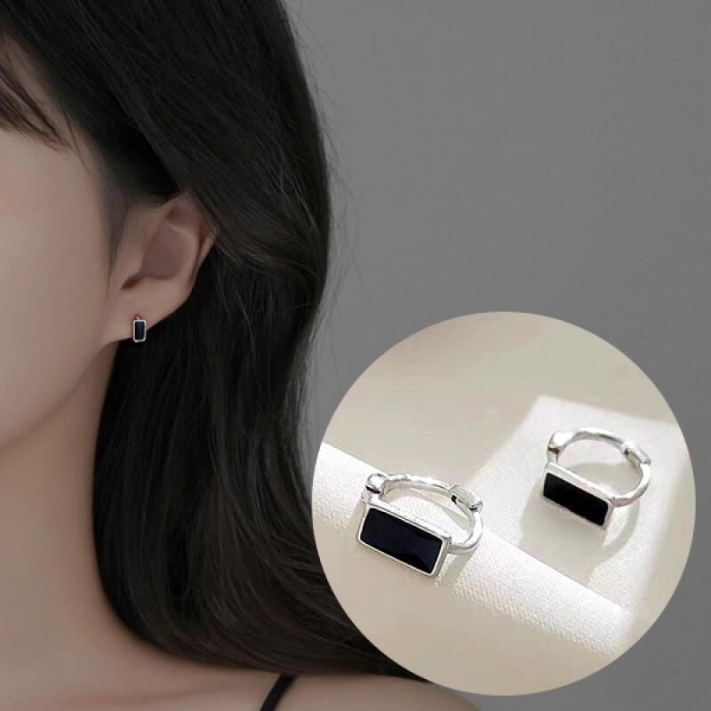 Billia Simple Unique Black Silver Point Fashion Earrings