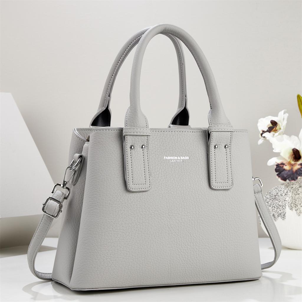 2026 Mom Bag Handbag Atmospheric Women's Bag Autumn Versatile Fashion Shoulder New Messenger Bag Women's Bag
