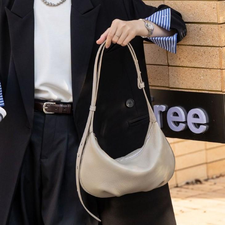 Cowhide Women Single Shoulder Crossbody Simple Multi-compartment Dumpling Bag Large Capacity Pretty Girl Aunt Mother Bag