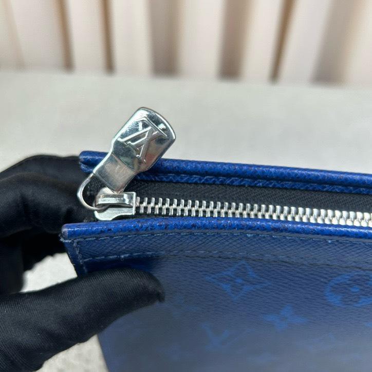 [Pre-Owned] Pochette Voyage Classic Monogram Portable Zipper Toiletry Bag Medium - Very Good #EFSP4K
