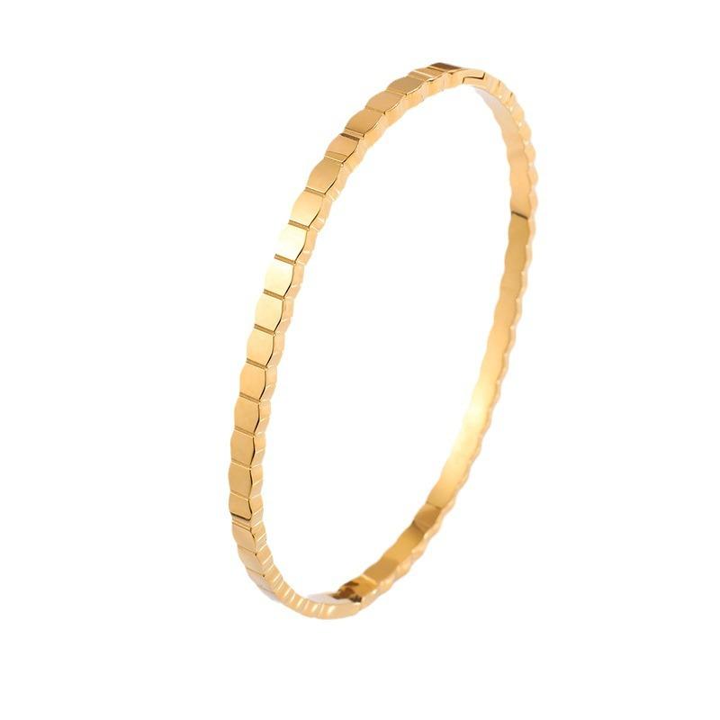 Titanium Steel Bracelet, Irregular Honeycomb Stainless Steel Bracelet, Fashionable and Minimalist All-purpose Wristband for Girls