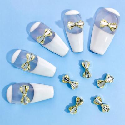 10 Piezas Adorno para Uñas Superficie Brillante Color Brillante Centelleante Pedrería Metal Decorativo a Prueba de Óxido Lazo Adorno para Uñas