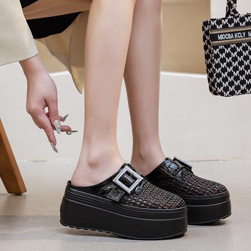 

Плетёная модель Баотоу без задника с полуподдержкой, новые женские шлёпанцы на толстой подошве однотонной расцветки с пряжкой, лето 2025, простые и модные 39 чёрный