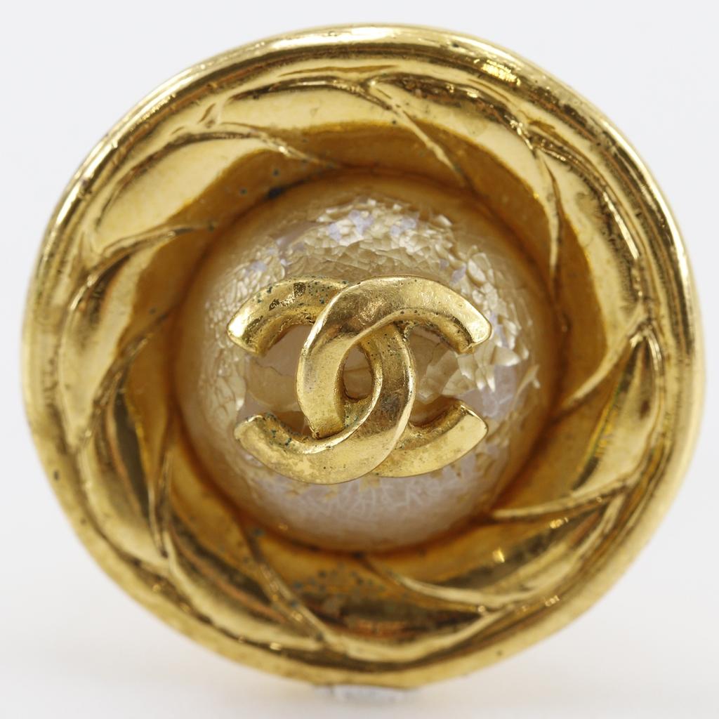CHANEL COCO Mark Earring vintage Plated Gold/Fake pearl 15.0g Women Used