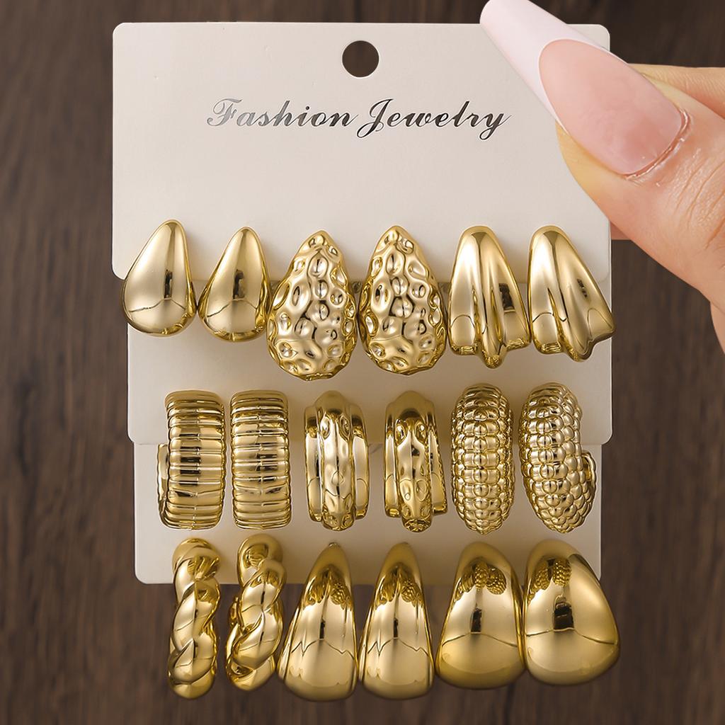 New gold personality exaggerated CCB earrings creative circle earrings set pair