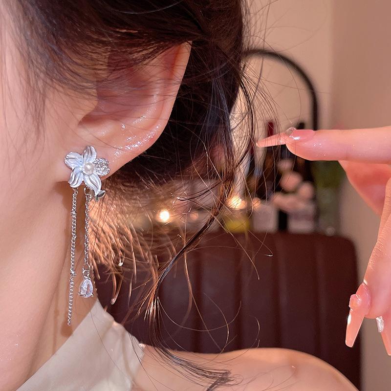 Light Luxury Long Tassel Flower Earrings for Women Japanese and Korean Style Niche High-End Dangle Earrings Jewelry Accessories