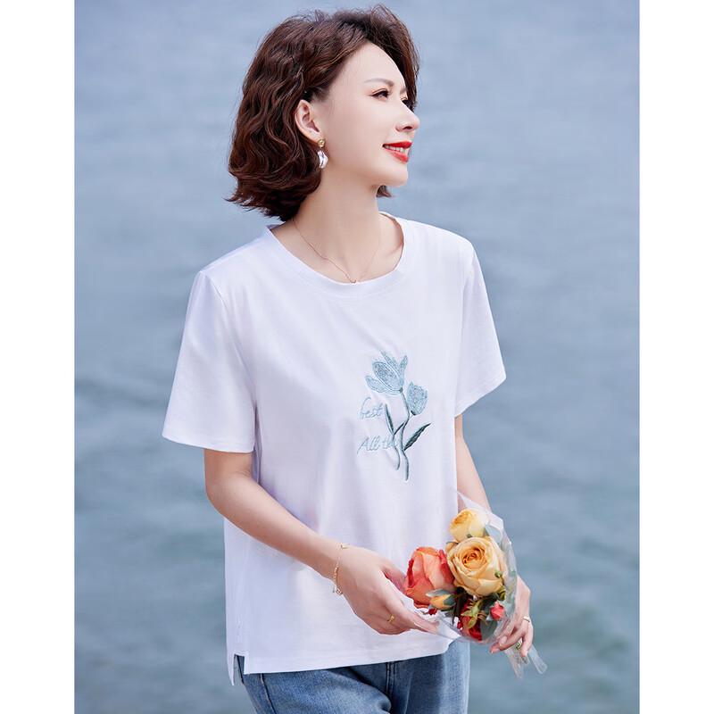 Pastellfarbenes besticktes Baumwoll-Kurzarm-T-Shirt für Frauen mittleren Alters