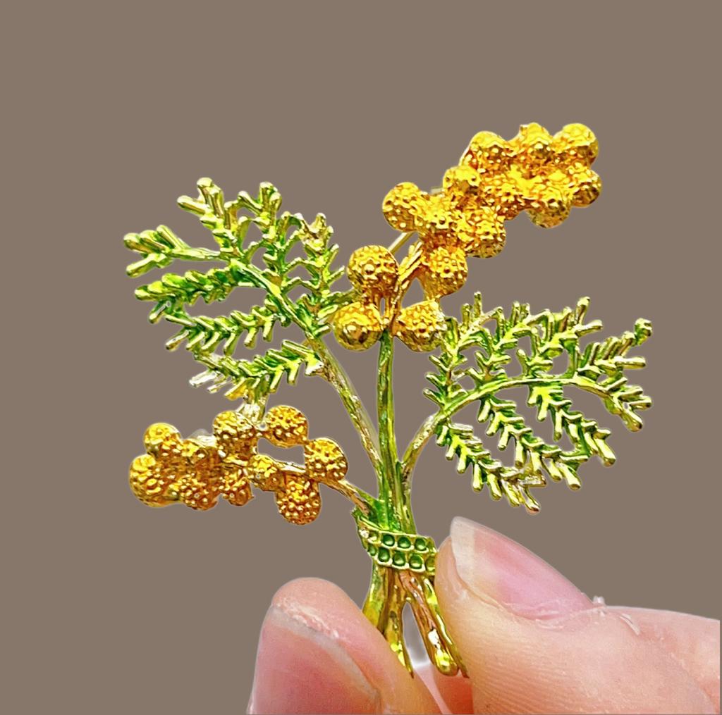 Tree Brooch Pin, Elegant Waist Clasp and Dress Clip for Women, Fashion Accessory