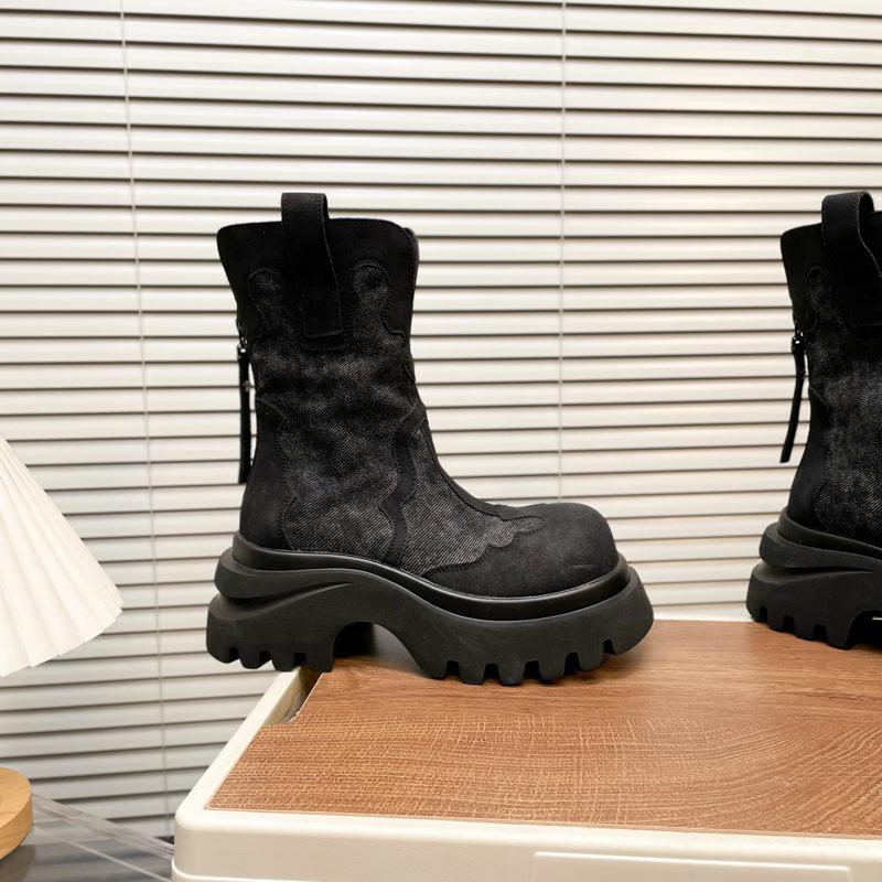 Yueyu new versatile 7cm thick-soled heightening big head medium boots women's shoes 2025 new Martin boots locomotive boots