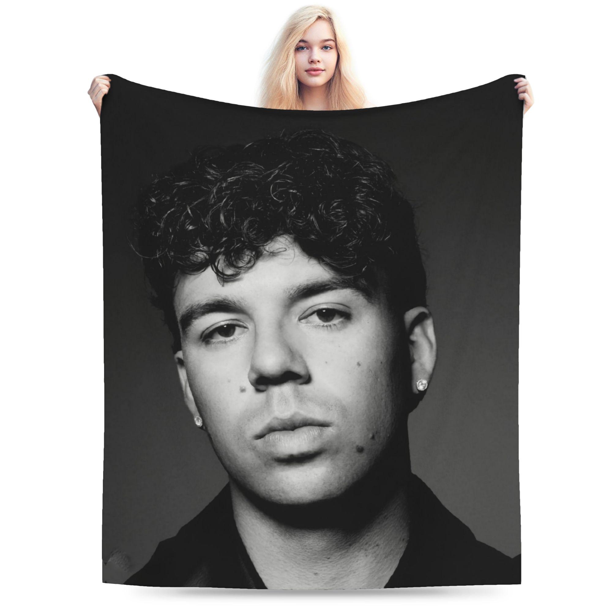 Quevedo Singer Cool Rapper Warm Blanket Travel Plush Throw Blanket Print Couch Chair Flannel Bedspread Sofa Bed Cover 75x90cm