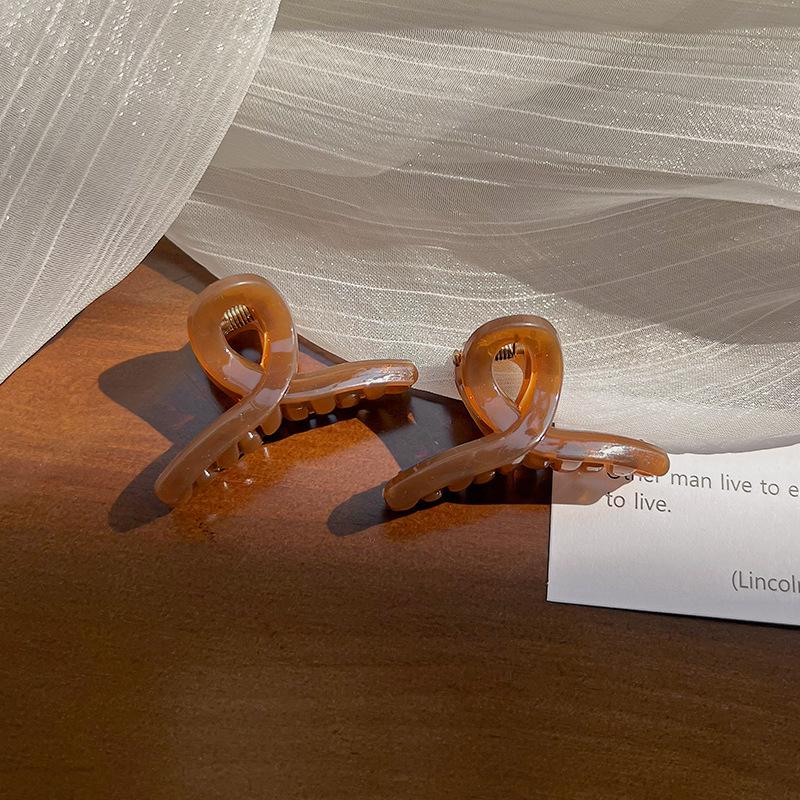 4.5CM Semi-Transparent Jelly Color Claw Clip for Half-Up Hairstyles - Sweet Small Shark Clip Hair Accessory