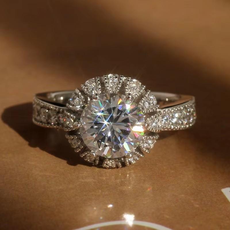 

Huitan Шикарные Великолепные Помолвочные Кольца для Женщин Блестящий Кубический Цирконий Недавно Разработанные Аксессуары для Пальцев Роскошная Модная Ювелирия 9